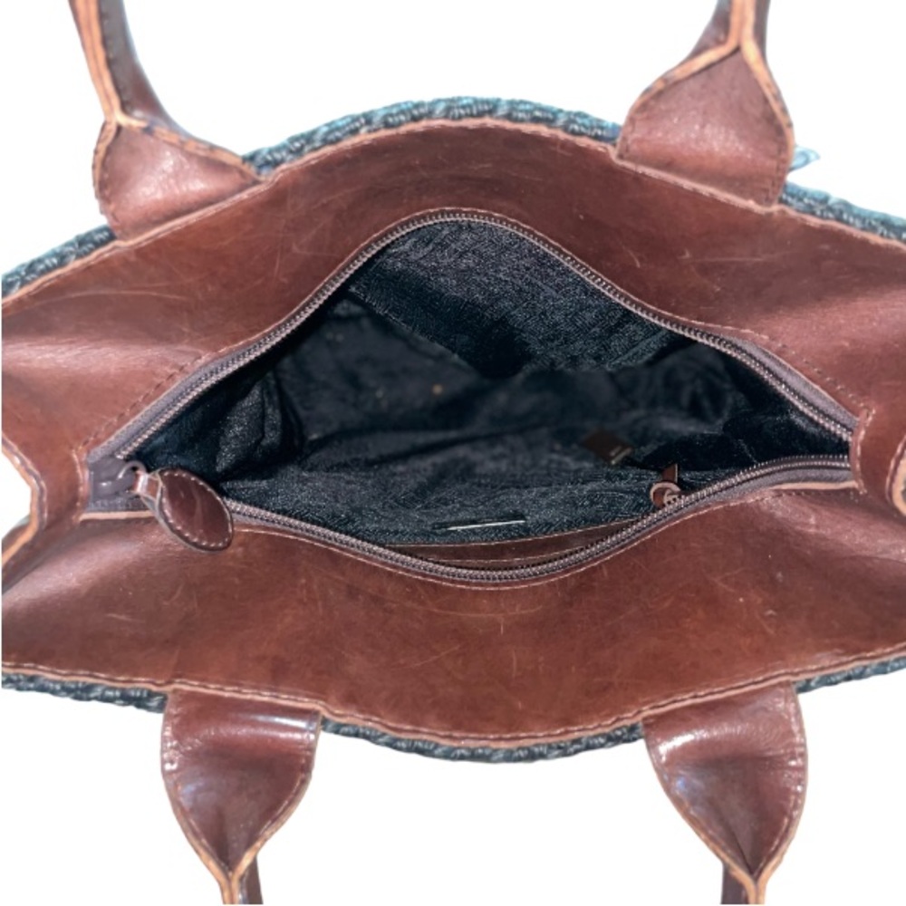 Bottega Veneta woven and leather small tote - Picture 9 of 16